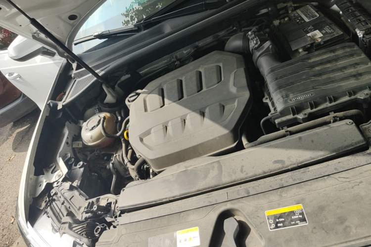 Used Audi Q3 2023 Updated 40 TFSI Fashionable and Dynamic Version Engine Bay Right