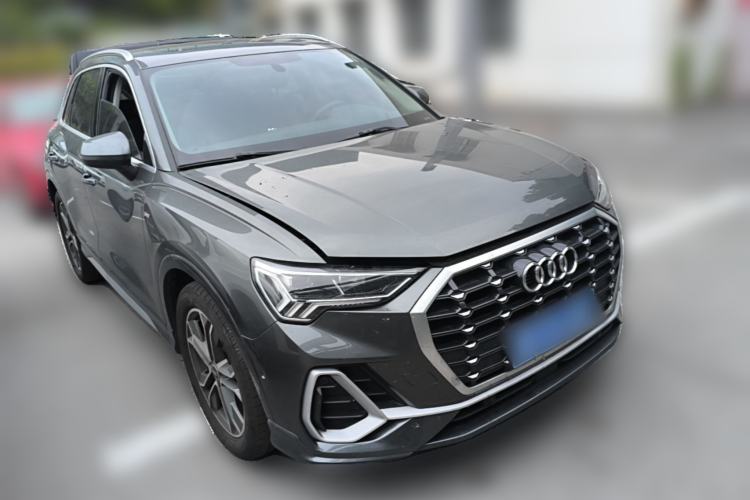 Used Audi Q3 2023 Updated 40 TFSI Fashionable and Dynamic Version Front Right 45 Deg