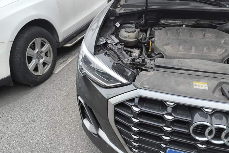 Used Audi Q3 2023 Updated 40 TFSI Fashionable and Dynamic Version Right Front Headlight