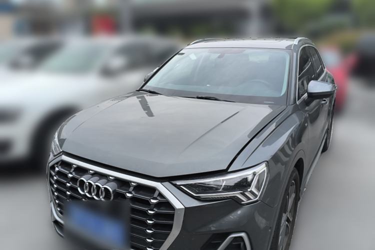Used Audi Q3 2023 Updated 40 TFSI Fashionable and Dynamic Version Guazi used car, China used car export, Used car for sale, Used  cars, Cheapest cars for sale