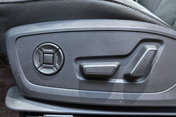 Used Audi Q3 2023 35 TFSI Fashion Dynamic Model (1.5T) Interior 9