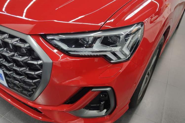 Used Audi Q3 2023 Updated 45 TFSI quattro Stylish and Dynamic Edition Left Front Headlight