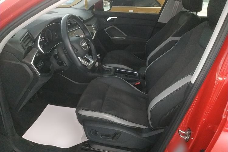 Used Audi Q3 2023 35 TFSI Fashion Dynamic Model (1.5T) Left Front Seat