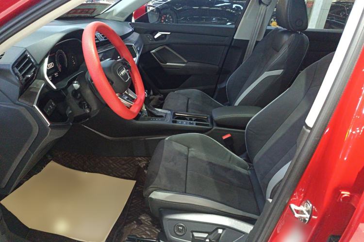 Used Audi Q3 2023 35 TFSI Fashion Dynamic Model (1.5T) Left Front Seat