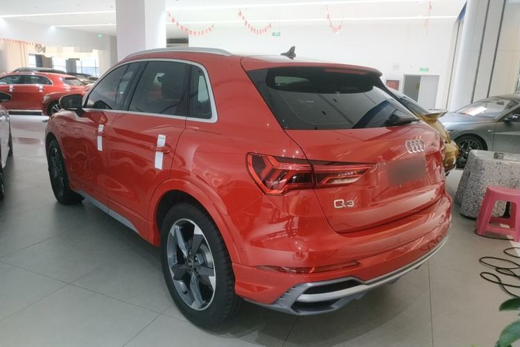 Used Audi Q3 2023 35 TFSI Fashion Dynamic Model (1.5T) Rear Left 45 Deg
