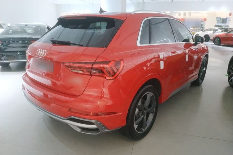 Used Audi Q3 2023 35 TFSI Fashion Dynamic Model (1.5T) Rear Right 45 Deg