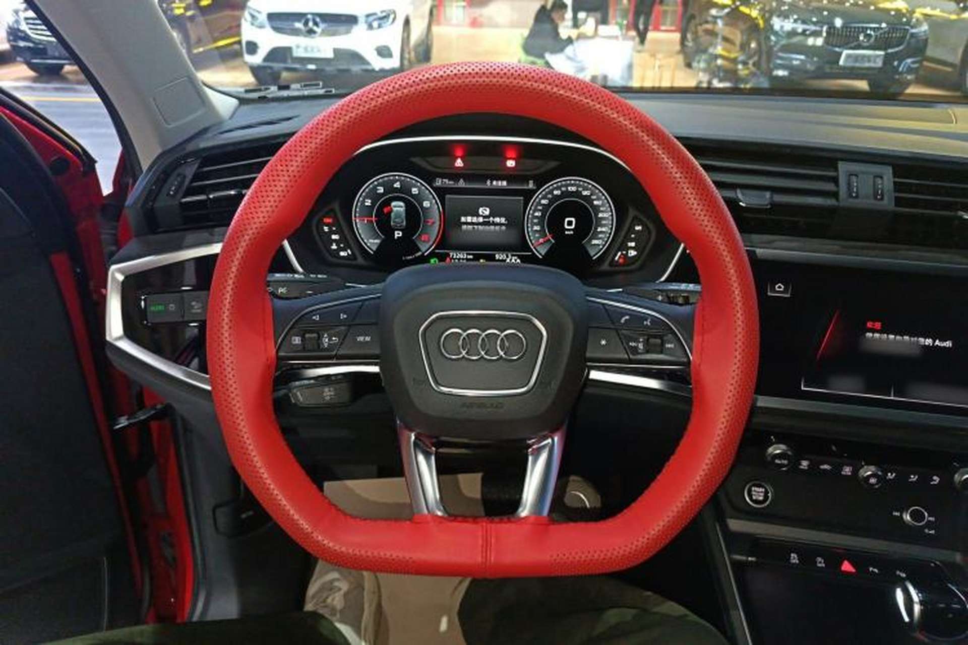 Used Audi Q3 2023 35 TFSI Fashion Dynamic Model (1.5T) Steering Wheel