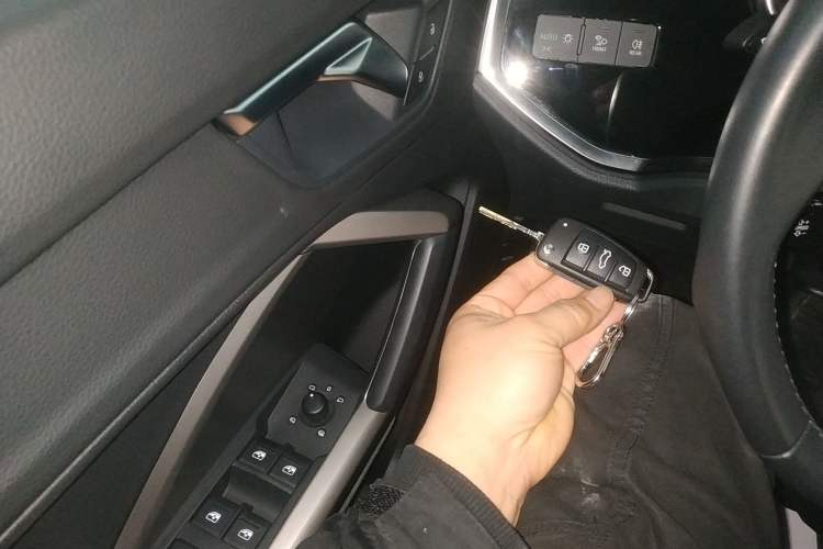 Used Audi Q3 2023 35 TFSI Fashion Dynamic Model (1.5T) Vehicle Key