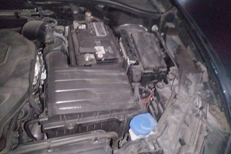 Used Audi Q3 2023 Updated 40 TFSI Fashionable and Dynamic Version Engine Bay Left