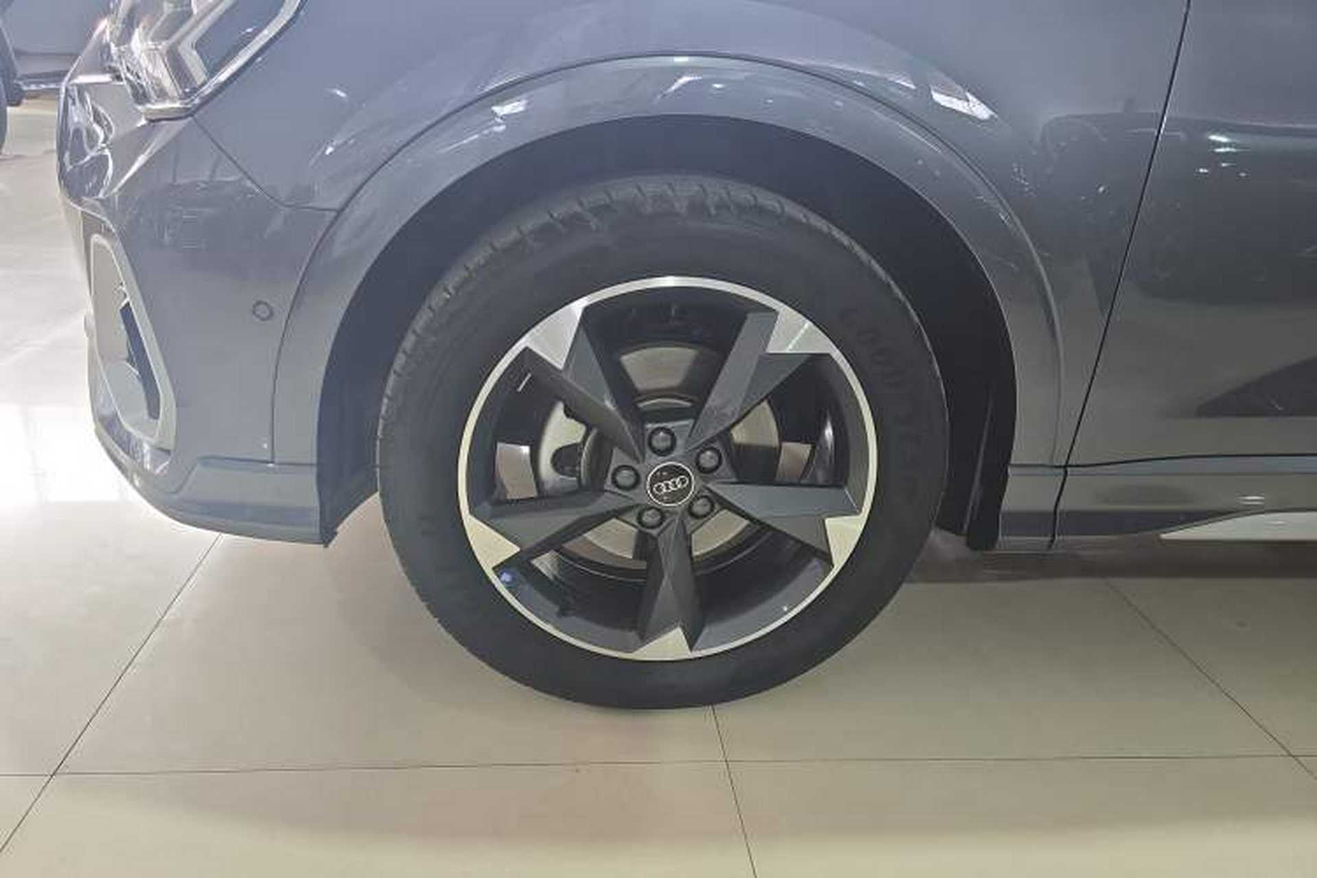 Used Audi Q3 2023 35 TFSI Fashion Dynamic Model (1.5T) Left Front Wheel Hub
