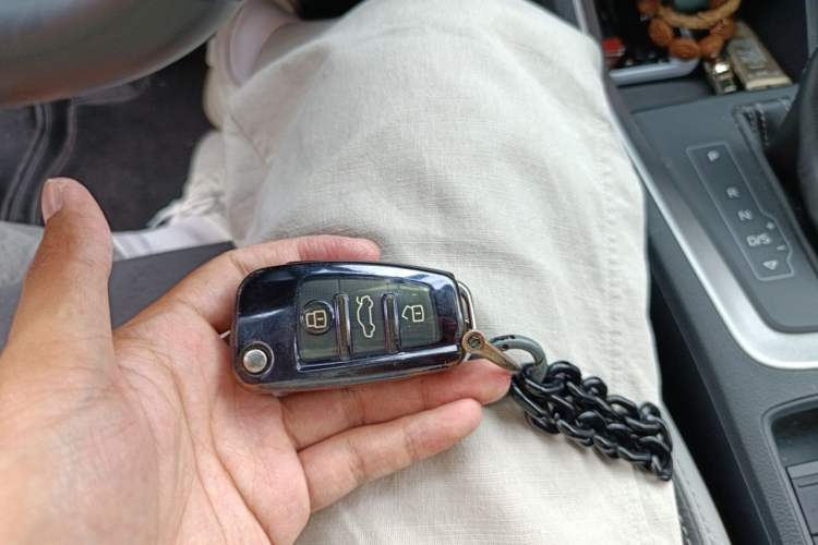 Used Audi Q3 2023 35 TFSI Fashion Dynamic Model (1.4T) Vehicle Key