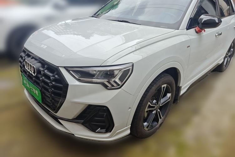 Used Audi Q3 2023 Updated 40 TFSI Fashionable and Dynamic Version Guazi used car, China used car export, Used car for sale, Used  cars, Cheapest cars for sale