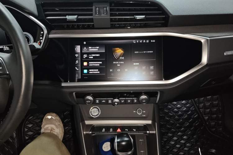 Used Audi Q3 2023 35 TFSI Fashion Dynamic Model (1.4T) Audio And AC Panel