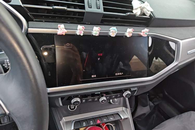 Used Audi Q3 2023 35 TFSI Fashion Dynamic Model (1.5T) Audio And AC Panel