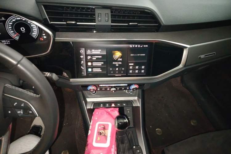 Used Audi Q3 2023 35 TFSI Fashion Dynamic Model (1.5T) Audio And AC Panel