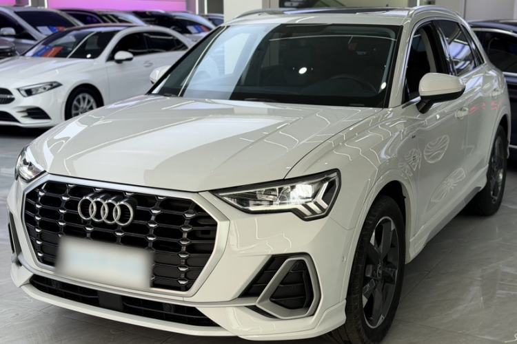 Used Audi Q3 2023 35 TFSI Fashion Dynamic Model (1.4T) Guazi used car, China used car export, Used car for sale, Used cars, Cheapest cars for sale