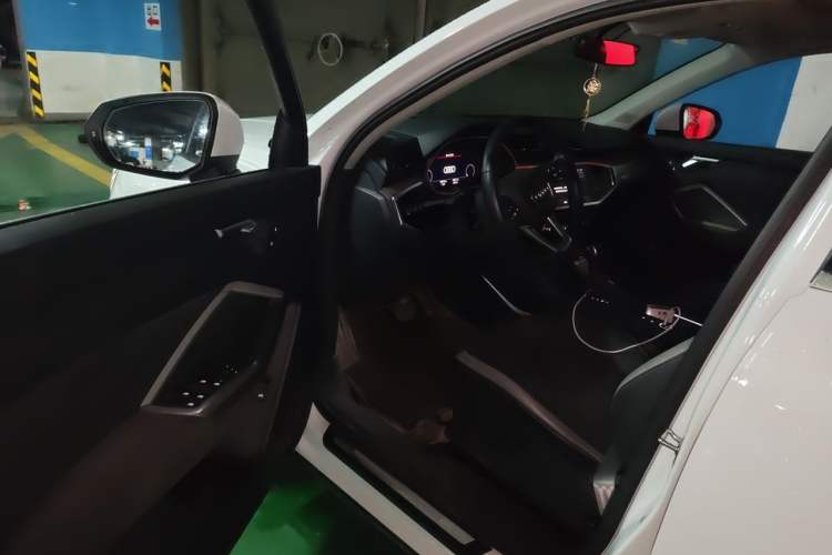Used Audi Q3 2023 35 TFSI Progressive Dynamic Edition (1.4T) Driver Seat