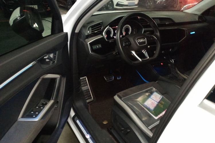 Used Audi Q3 2023 Updated 40 TFSI Fashionable and Dynamic Version Driver Seat