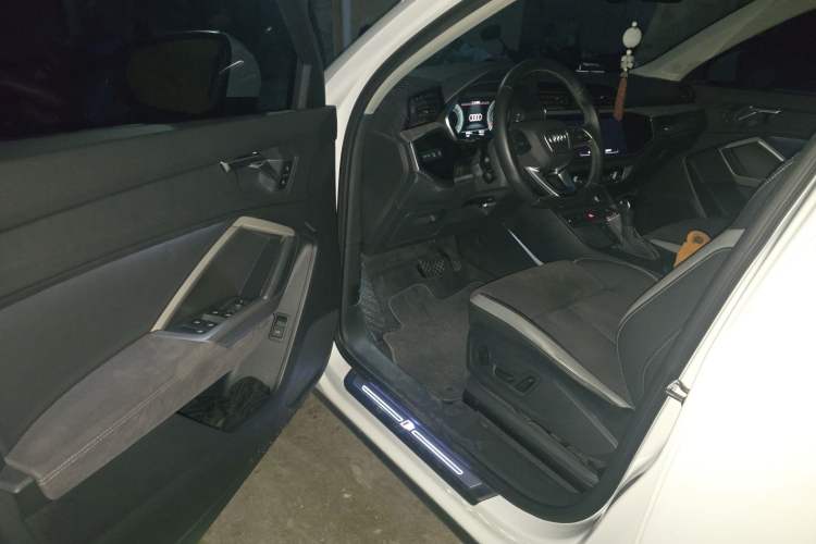 Used Audi Q3 2023 35 TFSI Fashion Dynamic Model (1.5T) Driver Seat