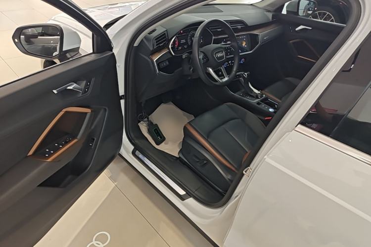 Used Audi Q3 2023 35 TFSI Fashion Elegant Version (1.4T) Driver Seat