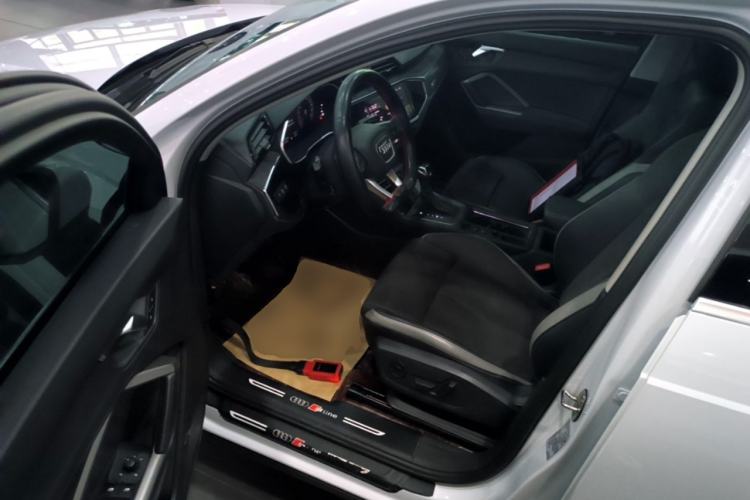Used Audi Q3 2023 35 TFSI Fashion Dynamic Model (1.5T) Driver Seat