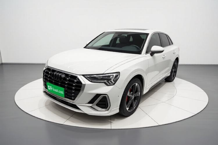 Audi Q3 2023 35 TFSI Fashion Dynamic Model (1.5T) с пробегом Guazi used car, China used car export, Used car for sale, Used cars, Cheapest cars for sale