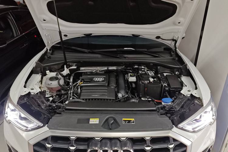 Used Audi Q3 2023 35 TFSI Fashion Dynamic Model (1.4T) Engine Bay
