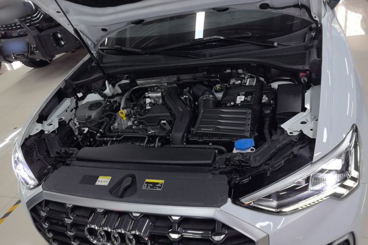 Used Audi Q3 2023 35 TFSI Fashion Dynamic Model (1.5T) Engine Bay
