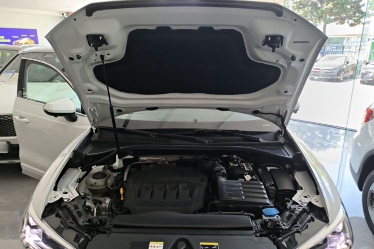 Used Audi Q3 2023 40 TFSI Fashion Dynamic Model Engine Bay