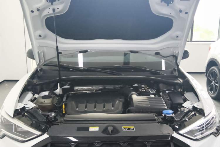 Used Audi Q3 2023 45 TFSI quattro Fashion Dynamic Edition Engine Bay