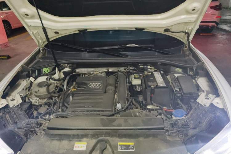 Used Audi Q3 2023 35 TFSI Progressive Dynamic Edition (1.4T) Engine Bay