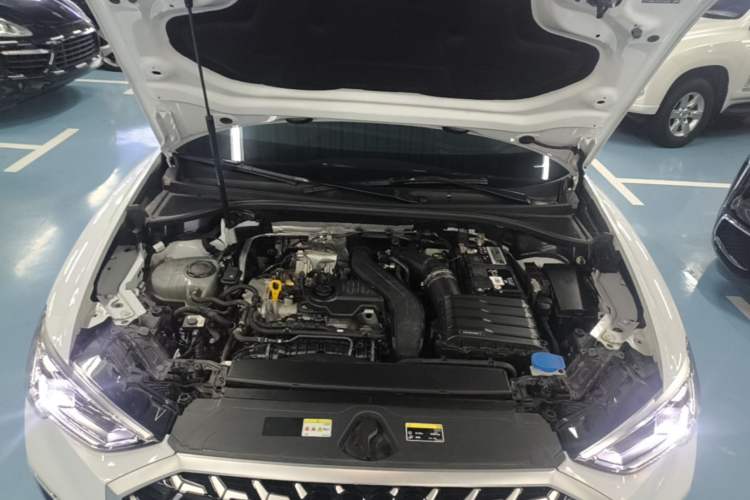 Used Audi Q3 2023 35 TFSI Fashion Dynamic Model (1.5T) Engine Bay