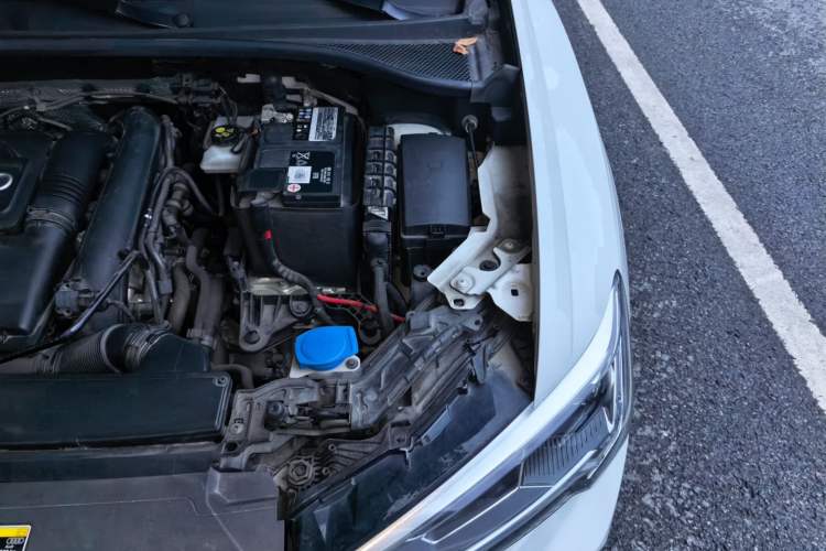 Used Audi Q3 2023 35 TFSI Progressive Dynamic Edition (1.4T) Engine Bay Left