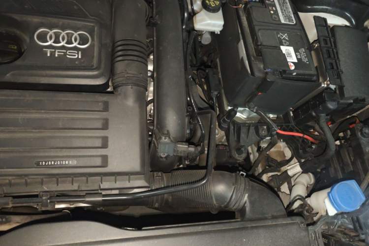 Used Audi Q3 2023 35 TFSI Fashion Dynamic Model (1.4T) Engine Bay Left