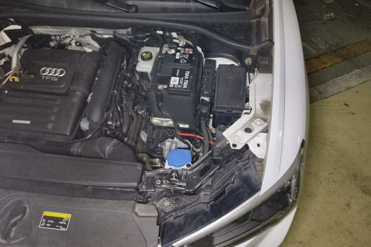 Used Audi Q3 2023 35 TFSI Fashion Dynamic Model (1.4T) Engine Bay Left