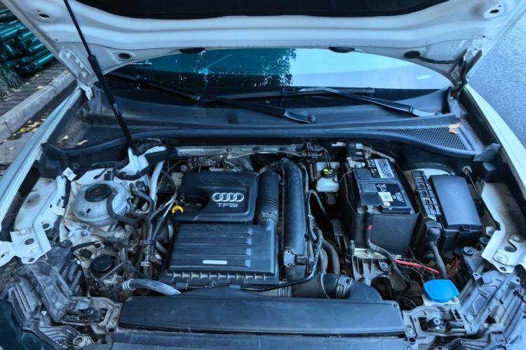 Used Audi Q3 2023 35 TFSI Progressive Dynamic Edition (1.4T) Engine Bay