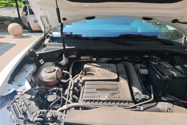 Used Audi Q3 2023 35 TFSI Fashion Dynamic Model (1.4T) Engine Bay Right