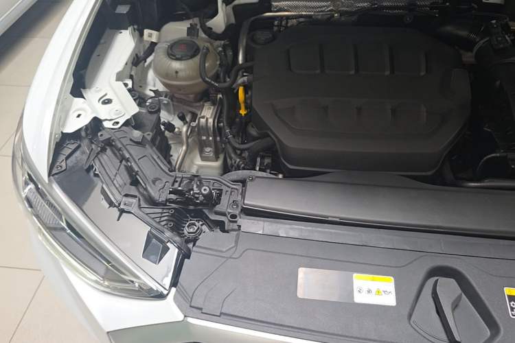 Used Audi Q3 2023 Updated 40 TFSI Fashionable and Dynamic Version Engine Bay Right