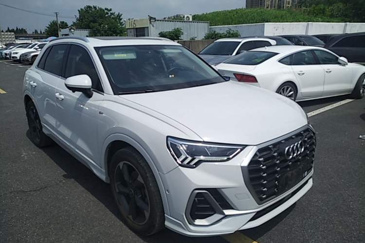 Used Audi Q3 2023 35 TFSI Fashion Dynamic Model (1.4T) Exterior 1