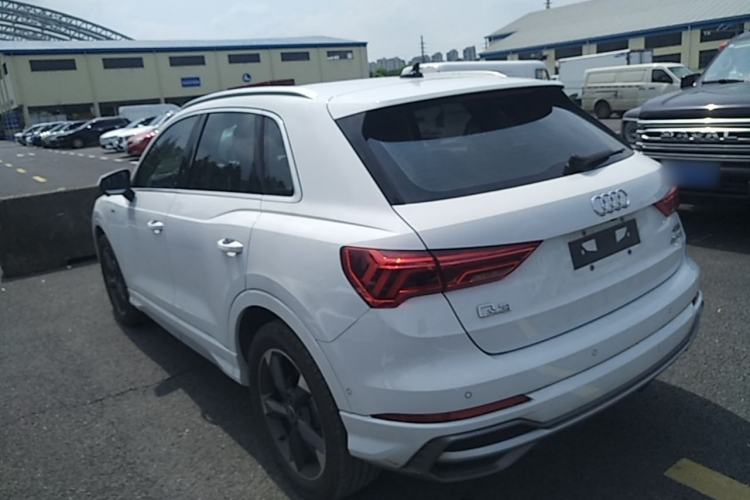 Used Audi Q3 2023 35 TFSI Fashion Dynamic Model (1.4T) Exterior 2