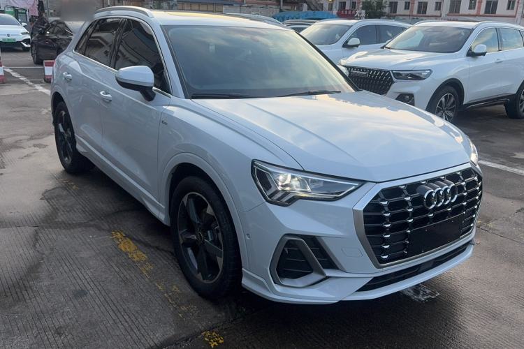 Used Audi Q3 2023 35 TFSI Fashion Dynamic Model (1.4T) Exterior 2