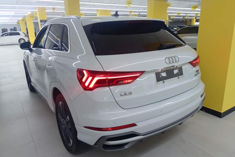 Used Audi Q3 2023 35 TFSI Fashion Dynamic Model (1.4T) Exterior 2
