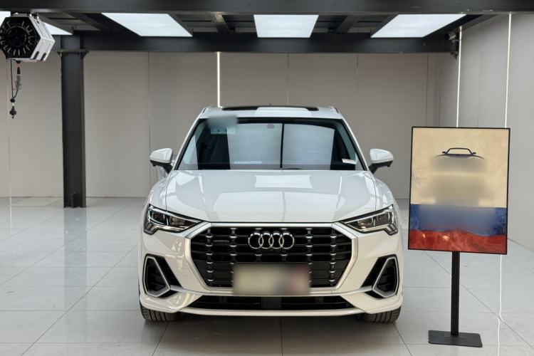 Used Audi Q3 2023 35 TFSI Fashion Dynamic Model (1.4T) Exterior 2