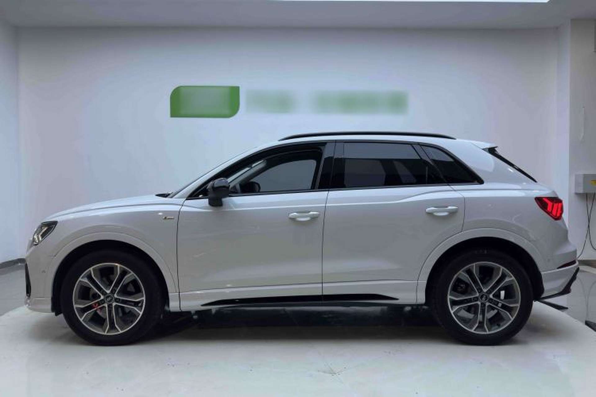 Used Audi Q3 2023 35 TFSI Fashion Dynamic Model (1.4T) Exterior 3