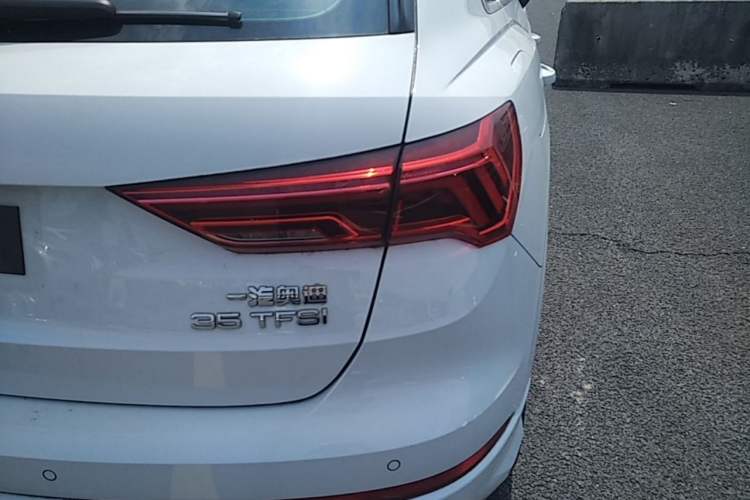Used Audi Q3 2023 35 TFSI Fashion Dynamic Model (1.4T) Exterior 3