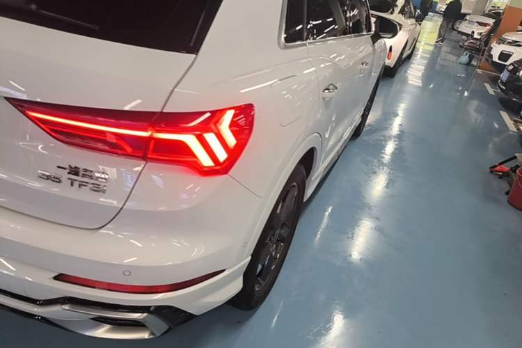 Used Audi Q3 2023 35 TFSI Fashion Dynamic Model (1.5T) Exterior 3