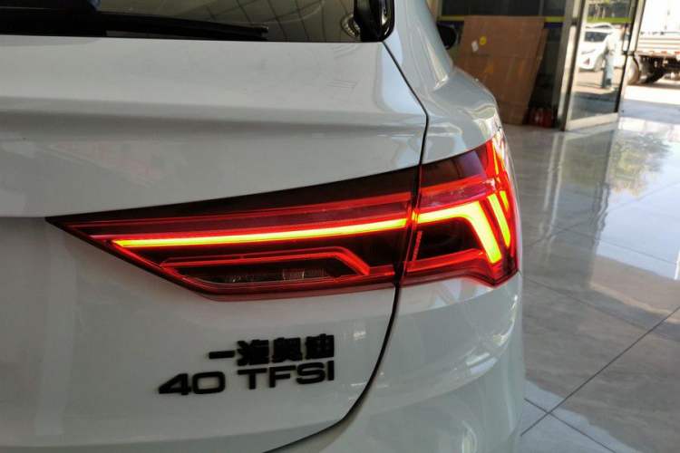 Used Audi Q3 2023 Updated 40 TFSI Fashionable and Dynamic Version Exterior 3