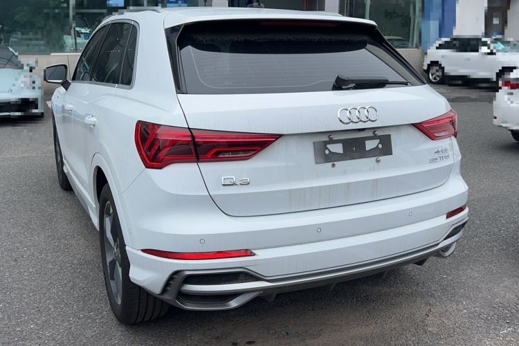 Used Audi Q3 2023 35 TFSI Fashion Dynamic Model (1.4T) Exterior 4