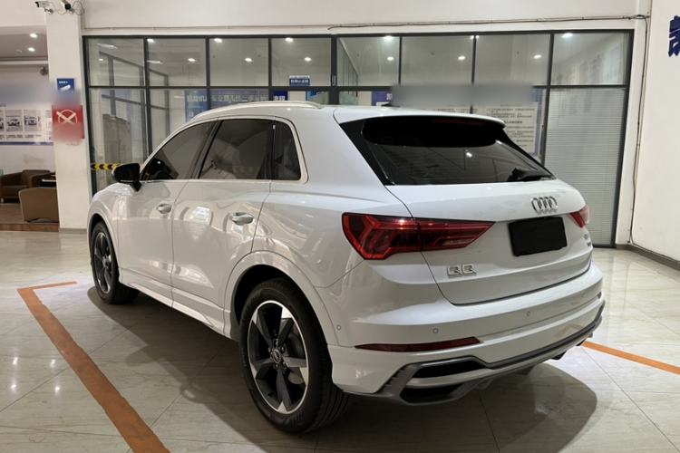 Used Audi Q3 2023 35 TFSI Fashion Dynamic Model (1.4T) Exterior 4