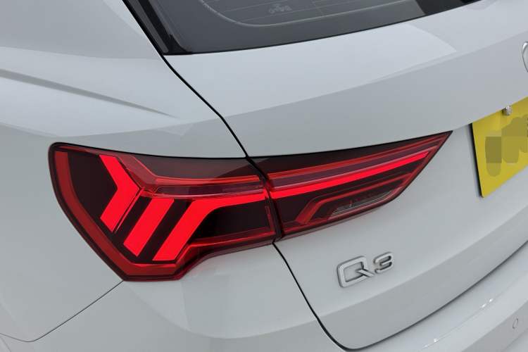 Used Audi Q3 2023 35 TFSI Fashion Dynamic Model (1.4T) Exterior 4